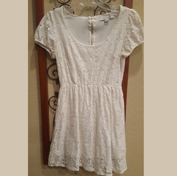 Forever 21 Dresses & Skirts - 🌟 LAST CHANCE 👗 Sweet ivory lace dress